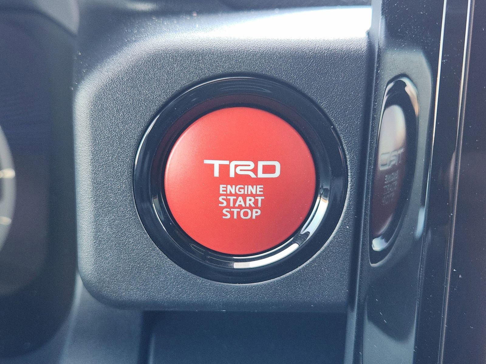 Used 2025 Toyota 4Runner TRD Off-Road Premium image 24