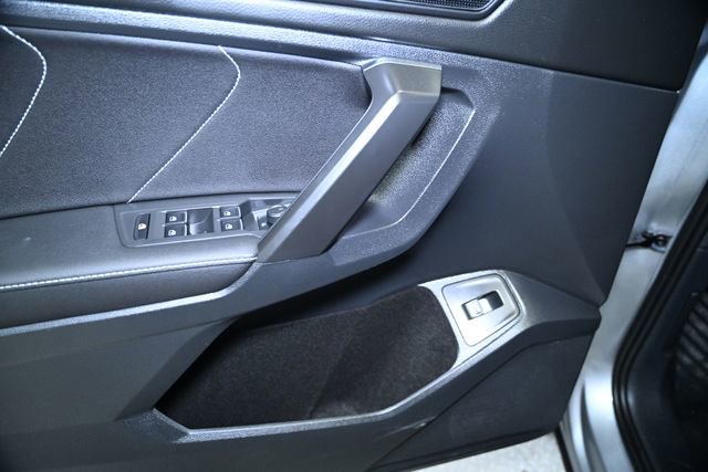 Used 2022 Volkswagen Tiguan SE image 24