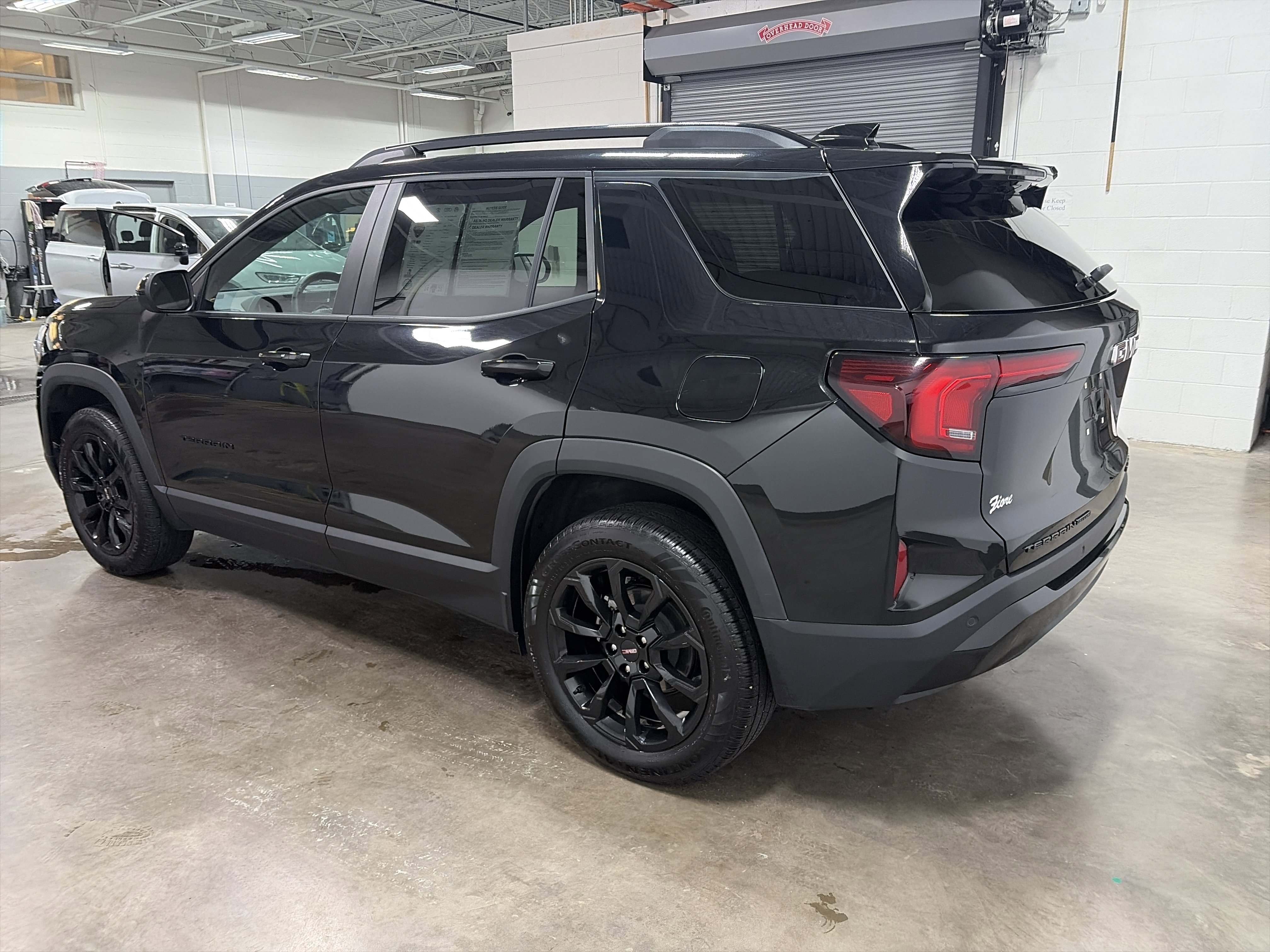 Used 2026 GMC Terrain Elevation w/ Elevation Premium Package image 5