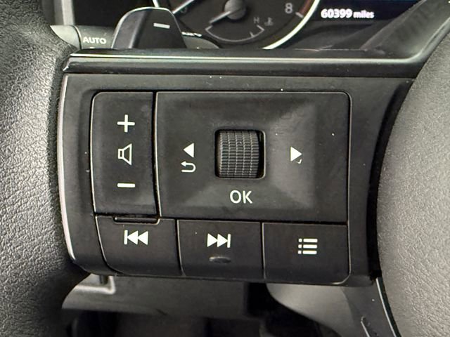 Used 2024 Nissan Rogue SV FWD image 11
