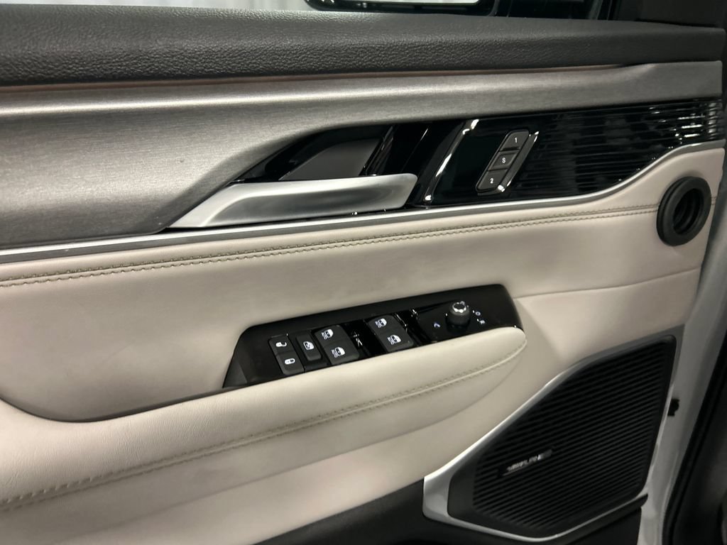 New 2026 Jeep Grand Wagoneer L 4WD image 12