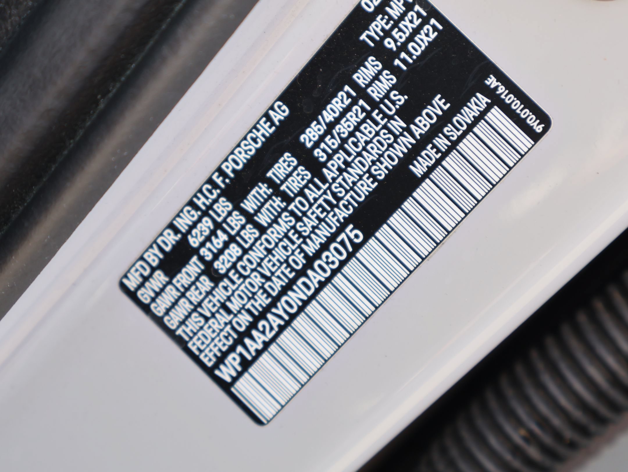 Used 2022 Porsche Cayenne AWD/4WD image 30