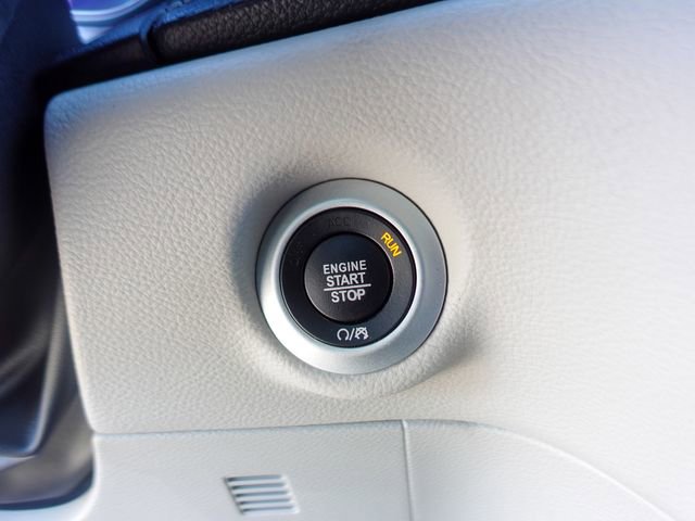 Used 2022 Chrysler Pacifica Touring-L image 20