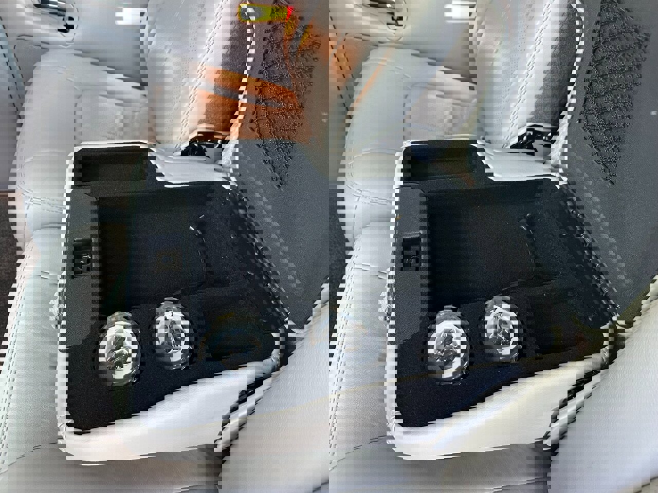 Used 2002 Cadillac Escalade EXT image 38