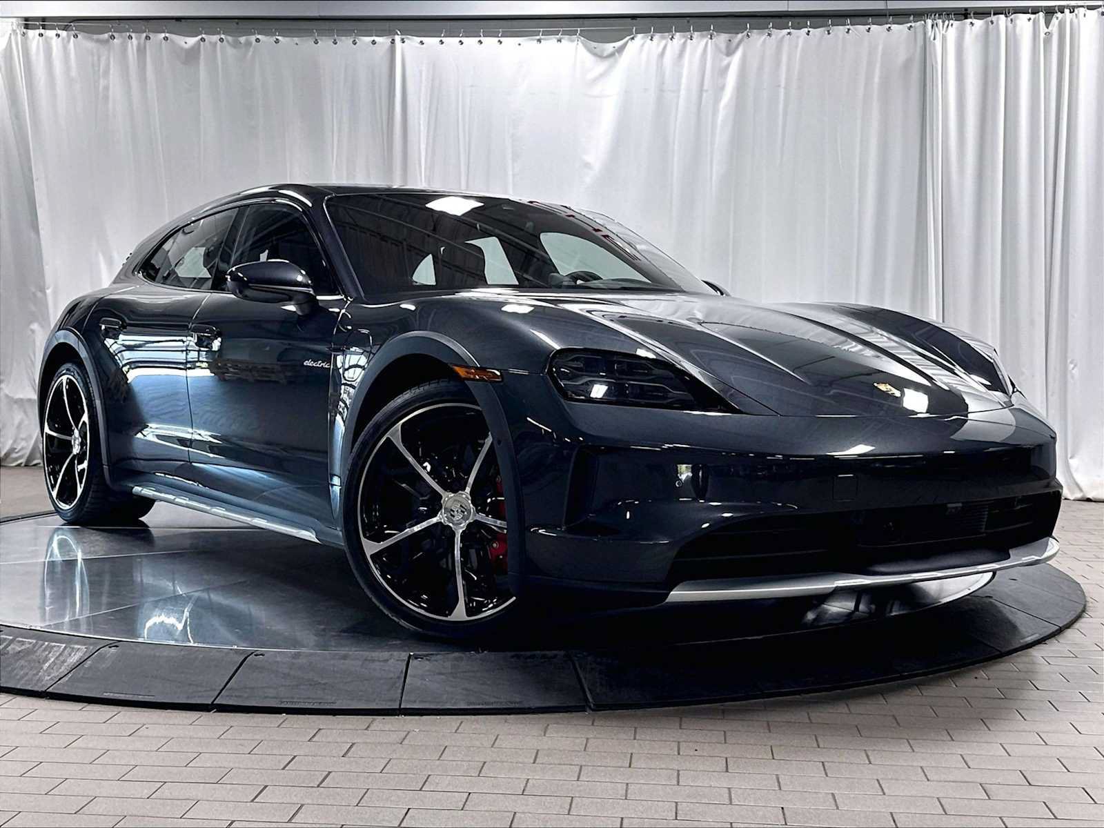 Used 2025 Porsche Taycan 4S AWD/4WD image 11