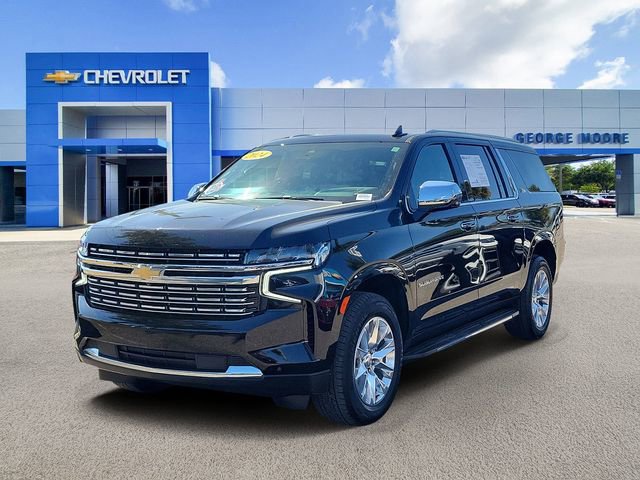 Used 2024 Chevrolet Suburban Premier w/ Premium Package image 2