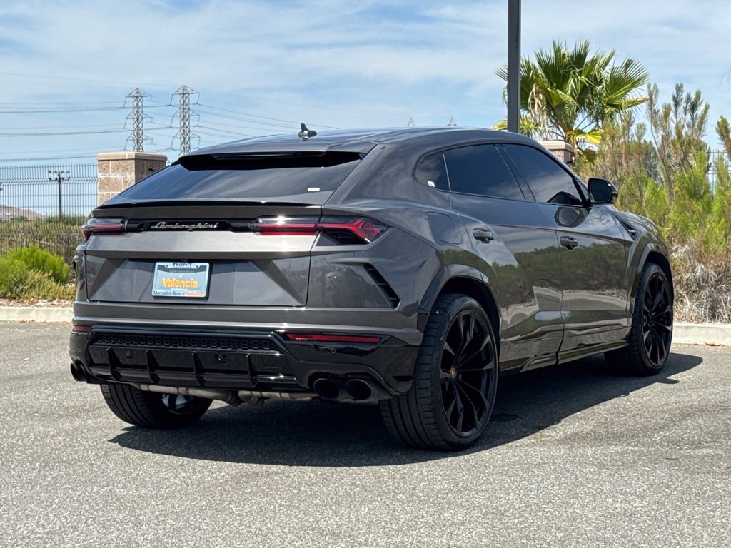 Used 2021 Lamborghini Urus AWD/4WD image 8