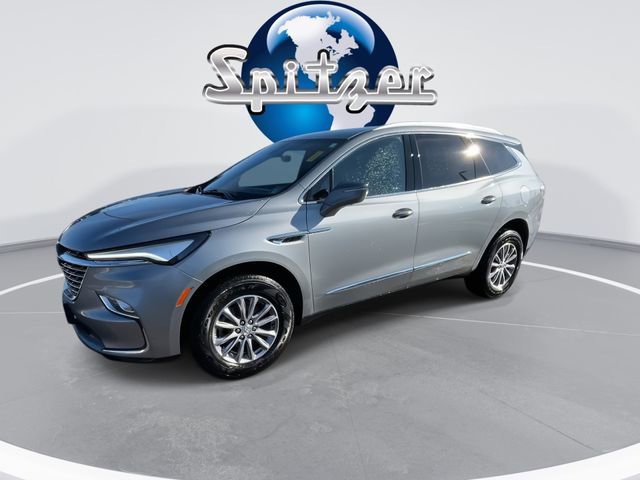 Used 2024 Buick Enclave Essence w/ Technology Package image 4