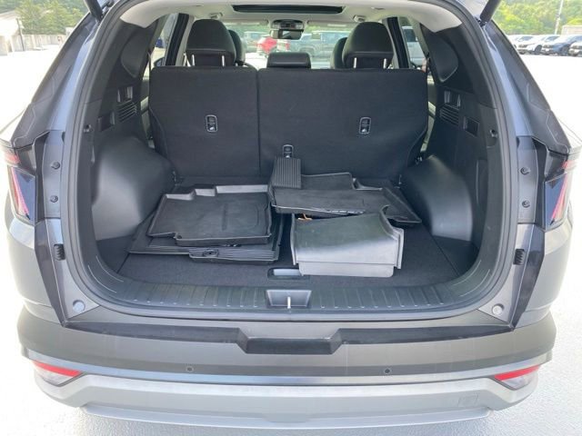 Used 2025 Hyundai Tucson Limited AWD/4WD image 9