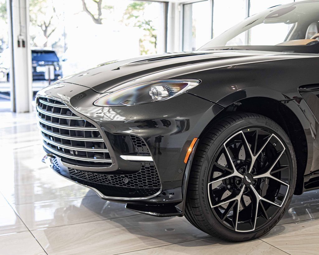 New 2026 Aston Martin DBX 707 AWD/4WD image 4