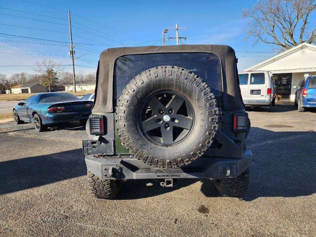 Used 2007 Jeep Wrangler Sahara AWD/4WD image 6