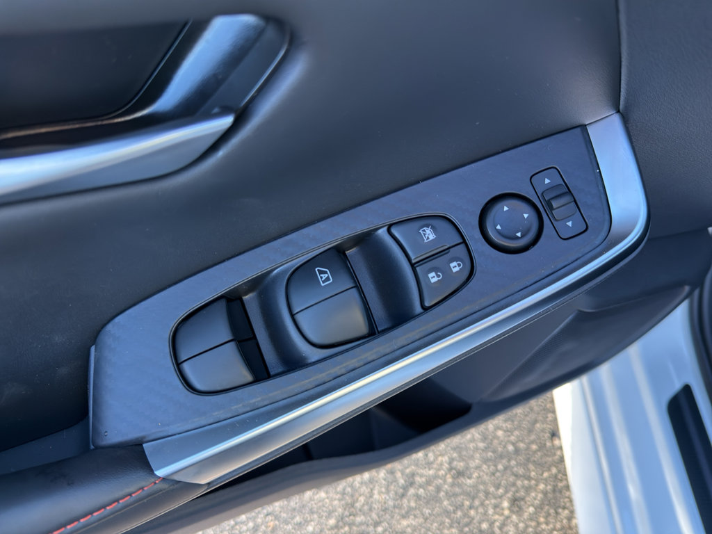 New 2025 Nissan Sentra SR image 12