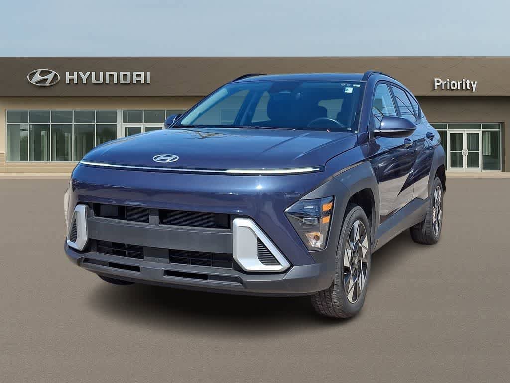 Used 2025 Hyundai Kona SEL AWD/4WD image 1