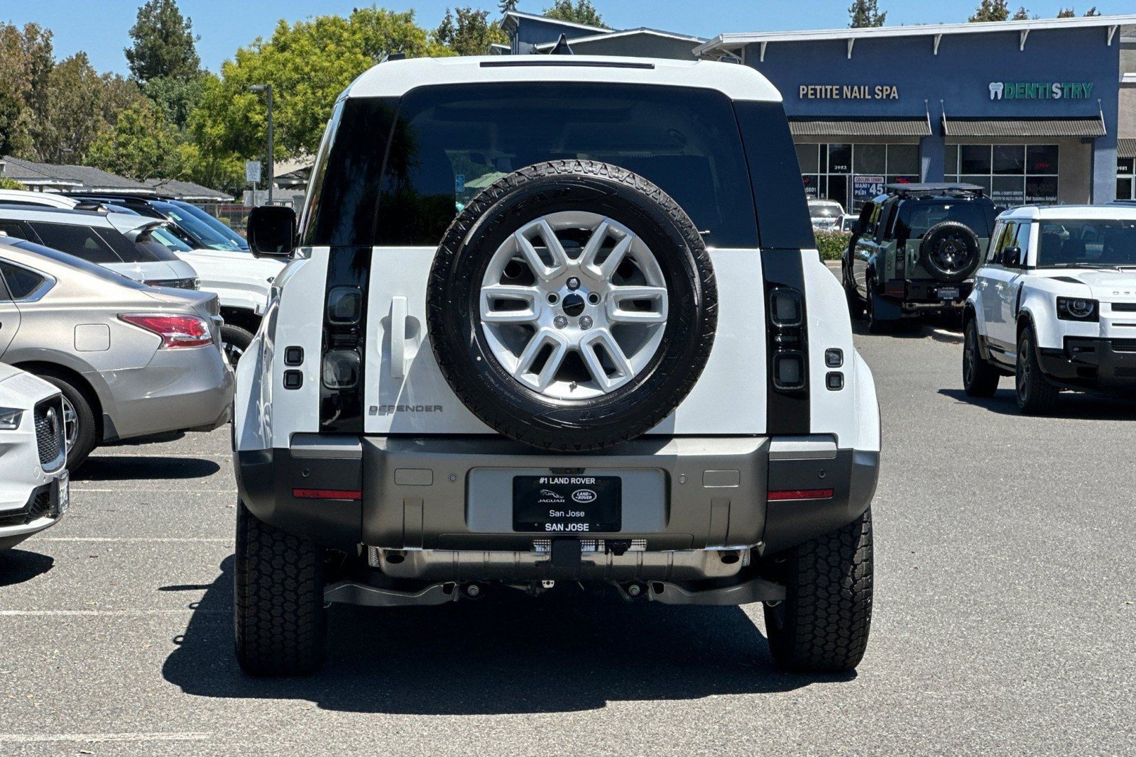 New 2026 Land Rover Defender 110 S AWD/4WD image 8