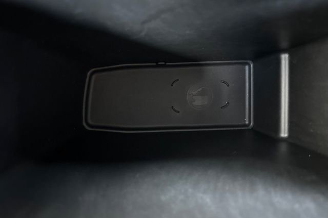 Used 2023 Chevrolet Bolt EUV Premier image 33