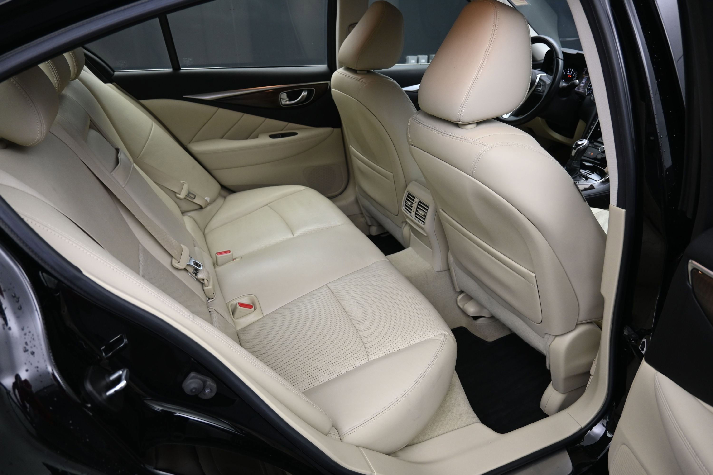 Used 2018 INFINITI Q50 Luxe w/ Sensory Package (Luxe) RWD image 10