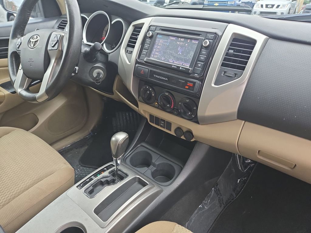 Used 2015 Toyota Tacoma 2WD Access Cab image 26
