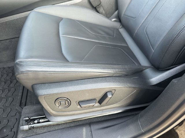 Used 2024 Audi Q3 2.0T Premium Plus w/ Premium Plus Package AWD/4WD image 23