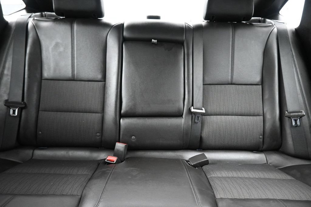 Used 2019 Chevrolet Impala LT FWD image 28
