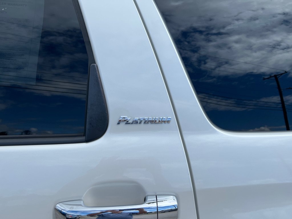 Used 2014 Toyota Sequoia Platinum AWD/4WD image 2