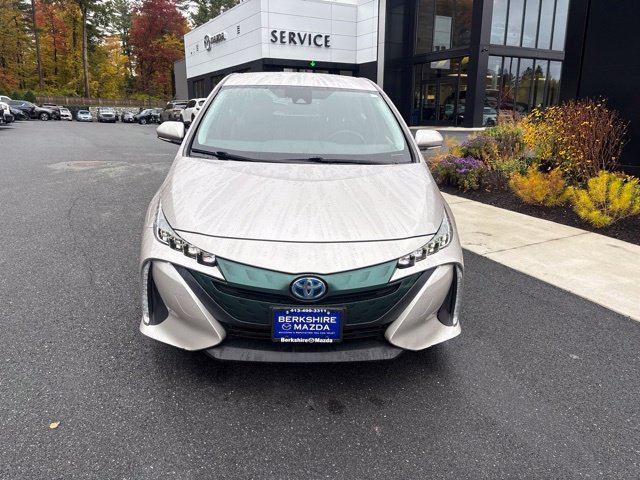 Used 2018 Toyota Prius Prime Premium w/ Carpet Mat Package FWD image 2