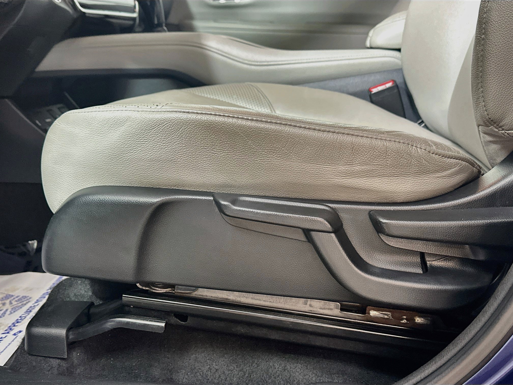 Used 2017 Honda HR-V EX-L image 19