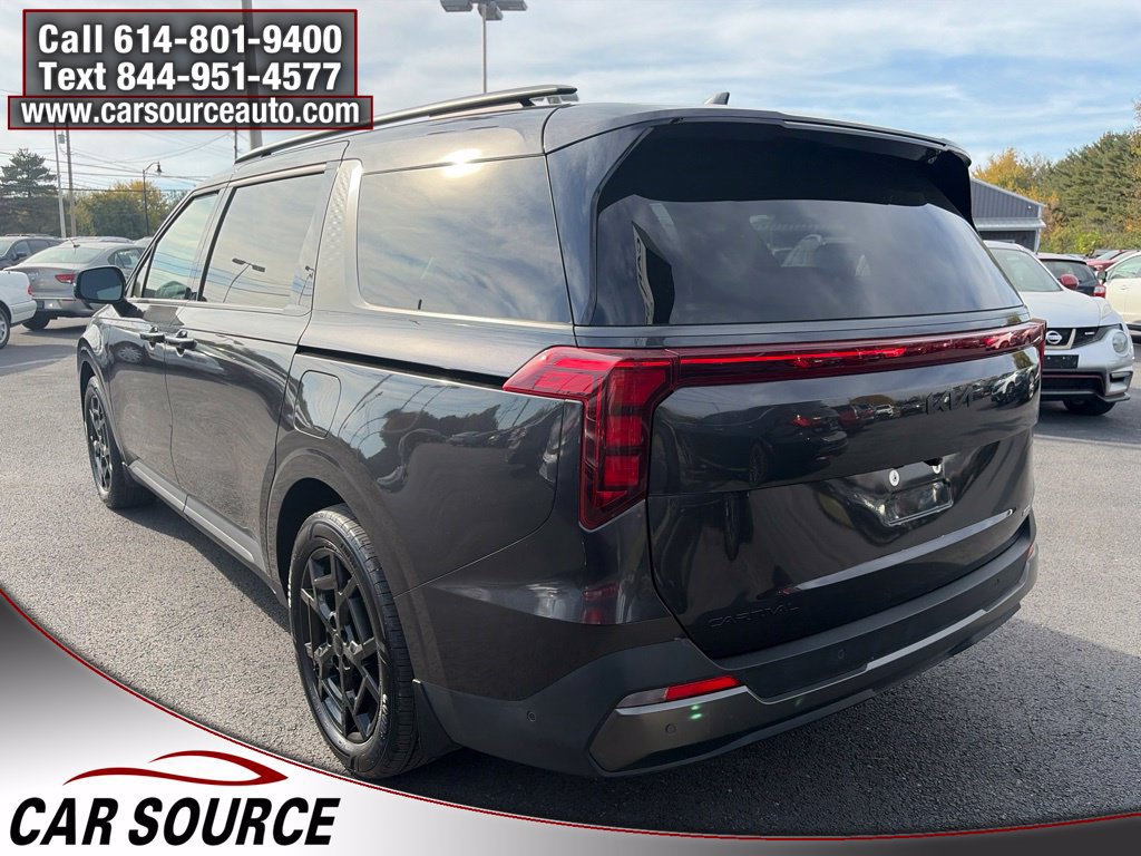 Used 2026 Kia Carnival SX w/ SX Dark Edition Package FWD image 9