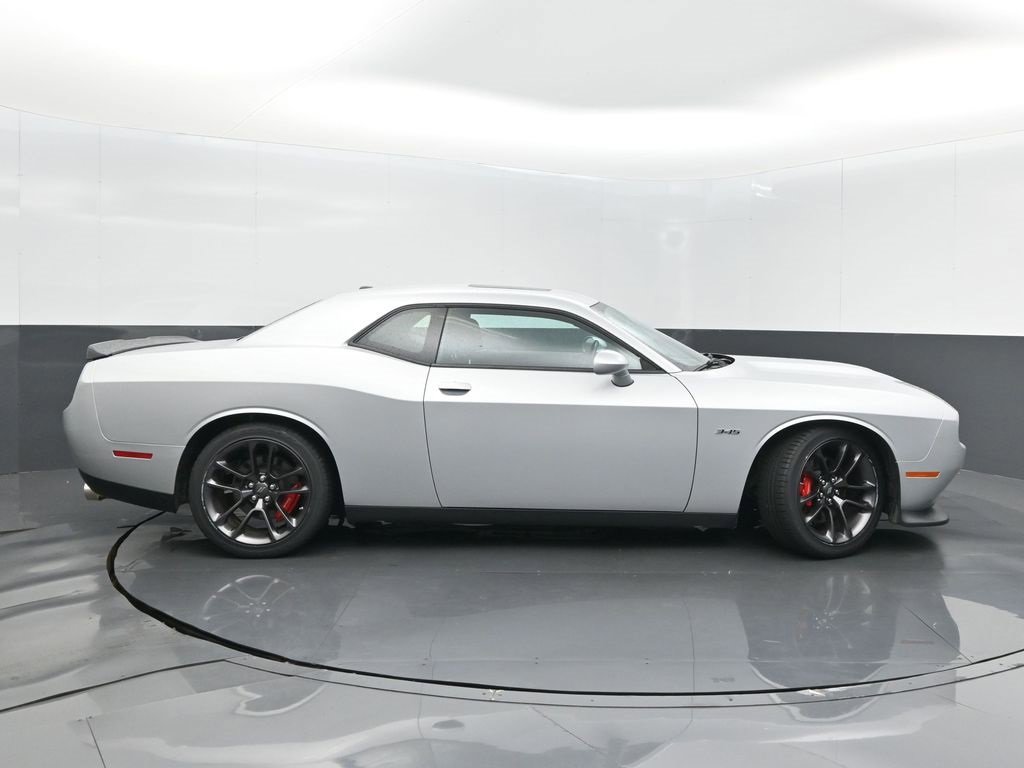 Used 2023 Dodge Challenger R/T w/ Performance Handling Group image 25