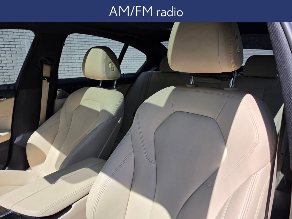 Used 2018 BMW 530e 530e iPerformance image 8