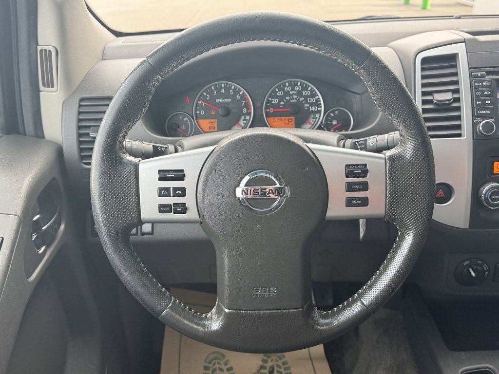 Used 2013 Nissan Frontier PRO-4X image 16