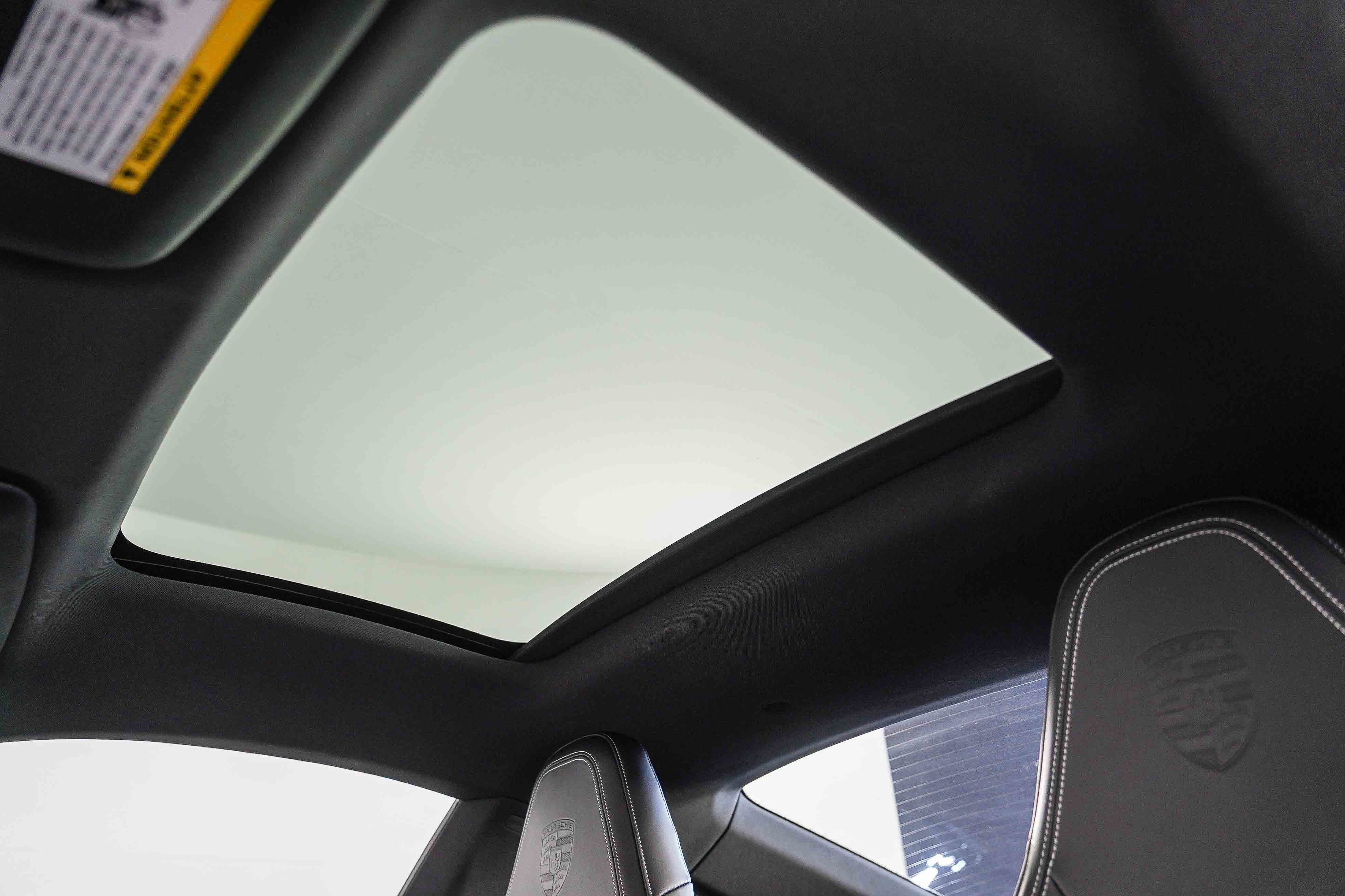 Used 2025 Porsche 911 Carrera image 22