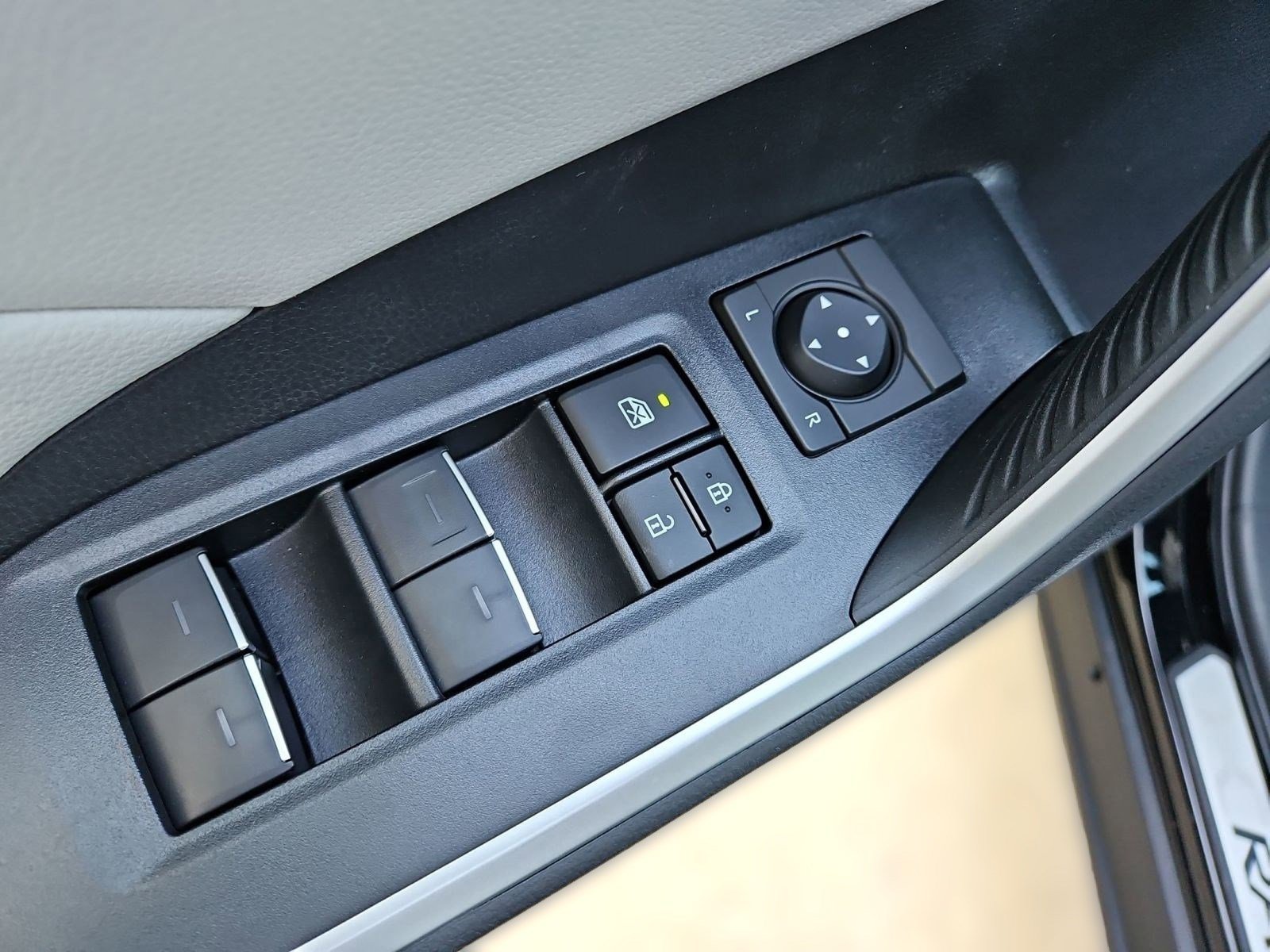 New 2025 Toyota RAV4 XLE Premium image 23