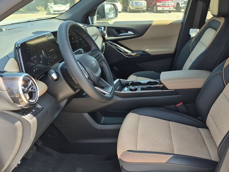 New 2026 Chevrolet Equinox ACTIV w/ Convenience Package III FWD image 18