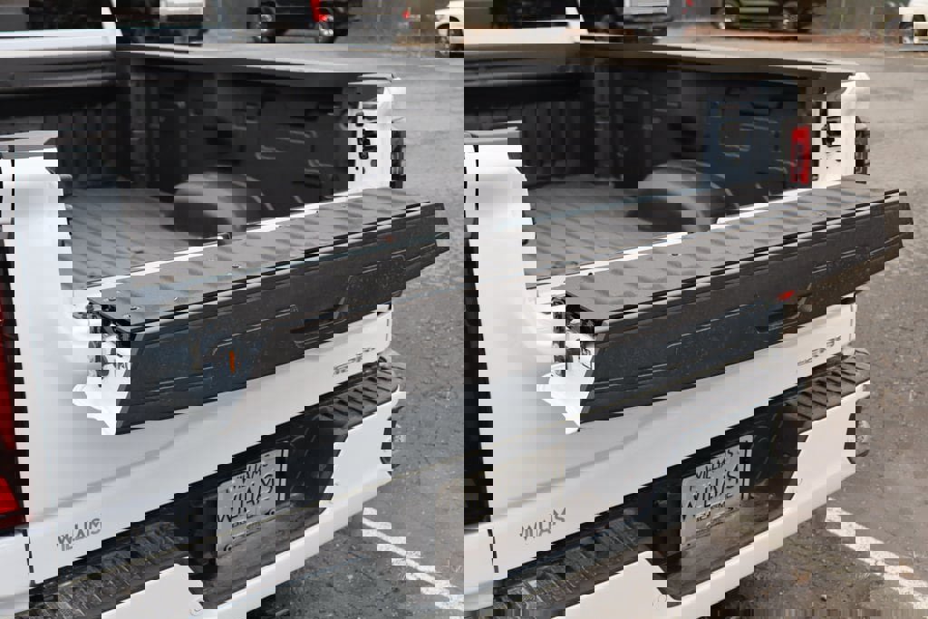 New 2026 GMC Sierra 3500 Denali Ultimate image 9