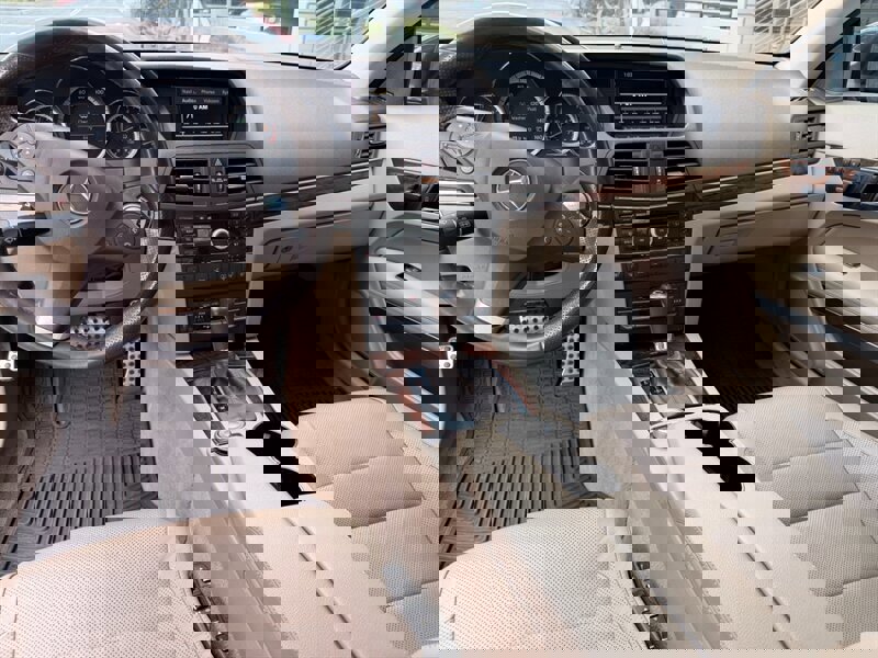 Used 2010 Mercedes-Benz E 550 Coupe image 12