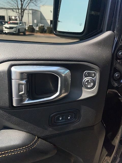 Used 2021 Jeep Gladiator Overland image 6