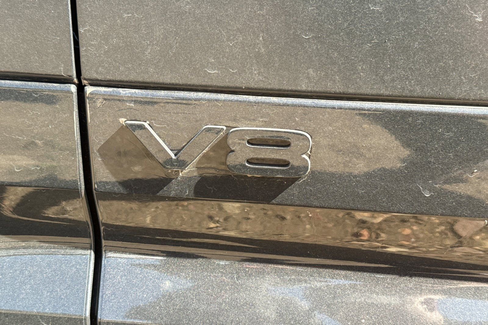 Used 2024 Land Rover Defender 110 V8 AWD/4WD image 6