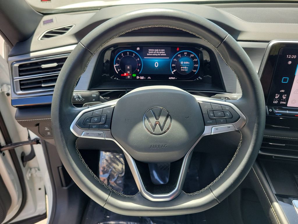 Used 2024 Volkswagen Atlas Cross Sport SE FWD image 26