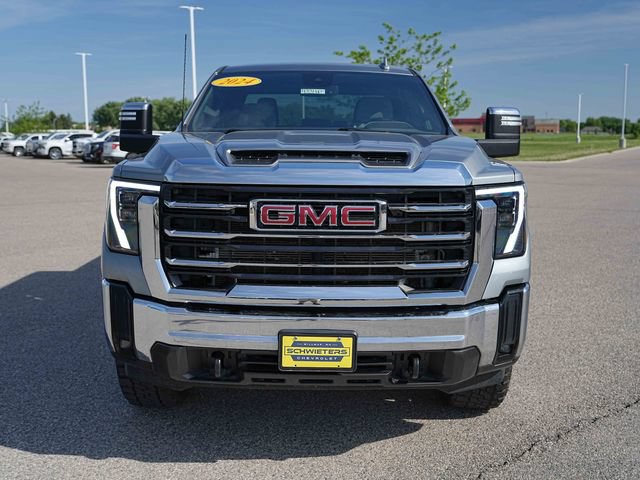 Used 2024 GMC Sierra 2500 SLT AWD/4WD image 2