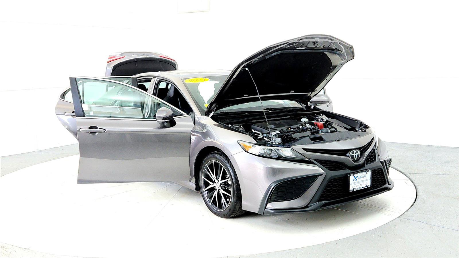 Certified 2024 Toyota Camry SE w/ Cold Weather Package image 9
