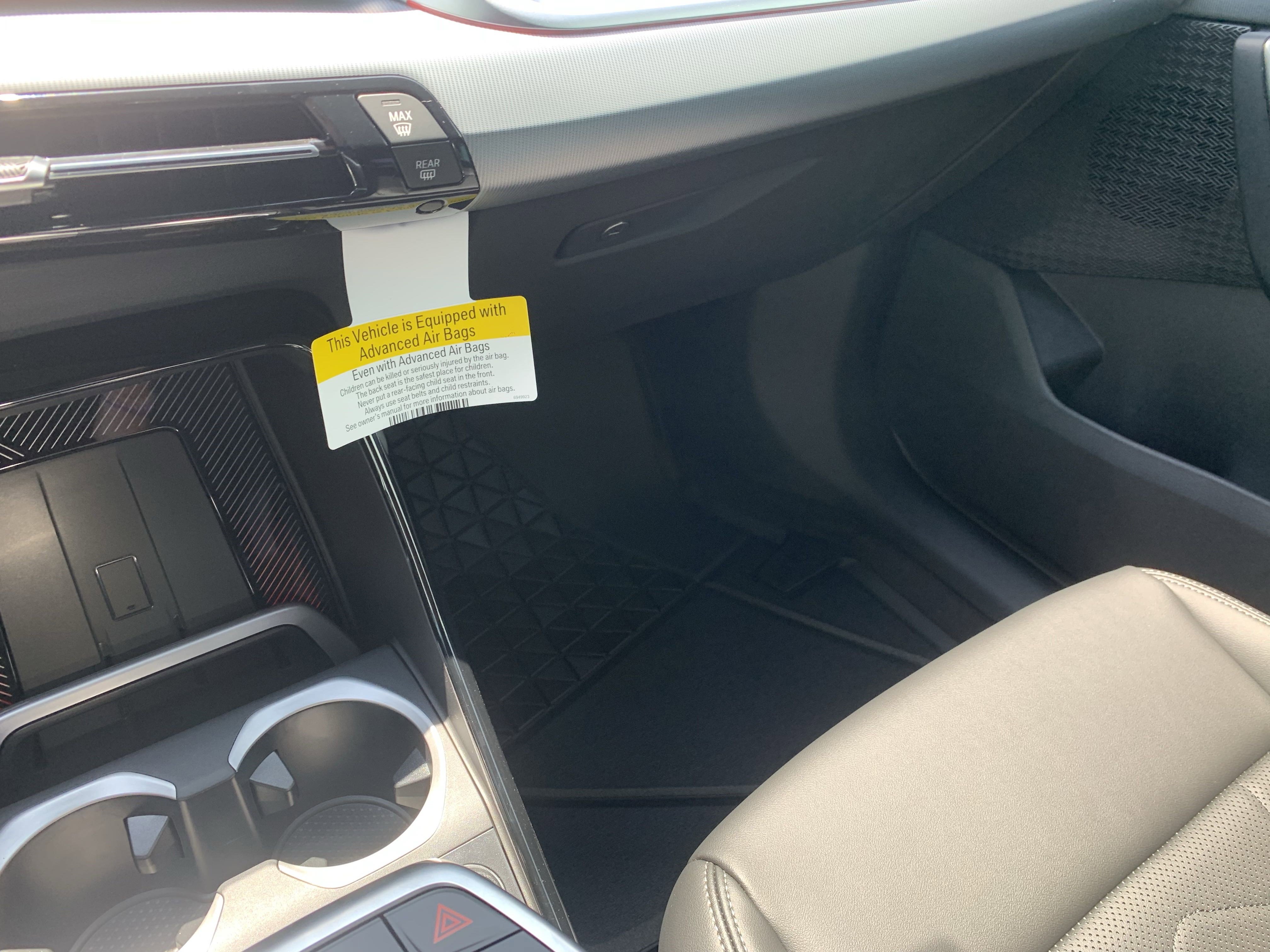 Used 2025 BMW X1 xDrive28i w/ Convenience Package image 17