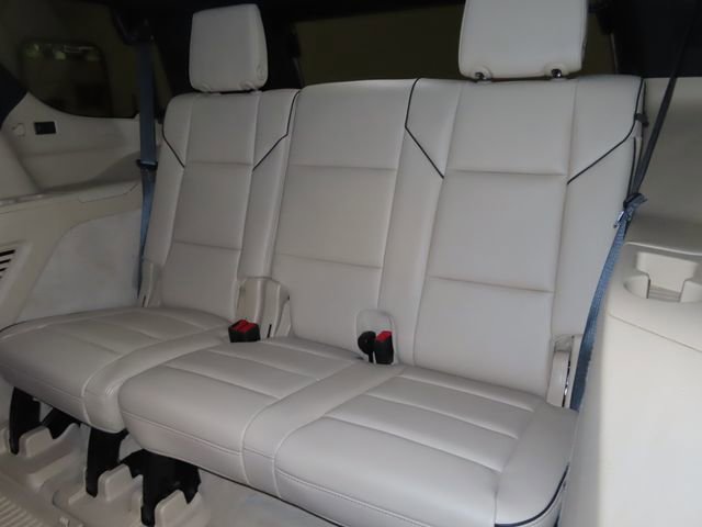 Certified 2024 Cadillac Escalade Premium Luxury w/ Performance Package AWD/4WD image 19