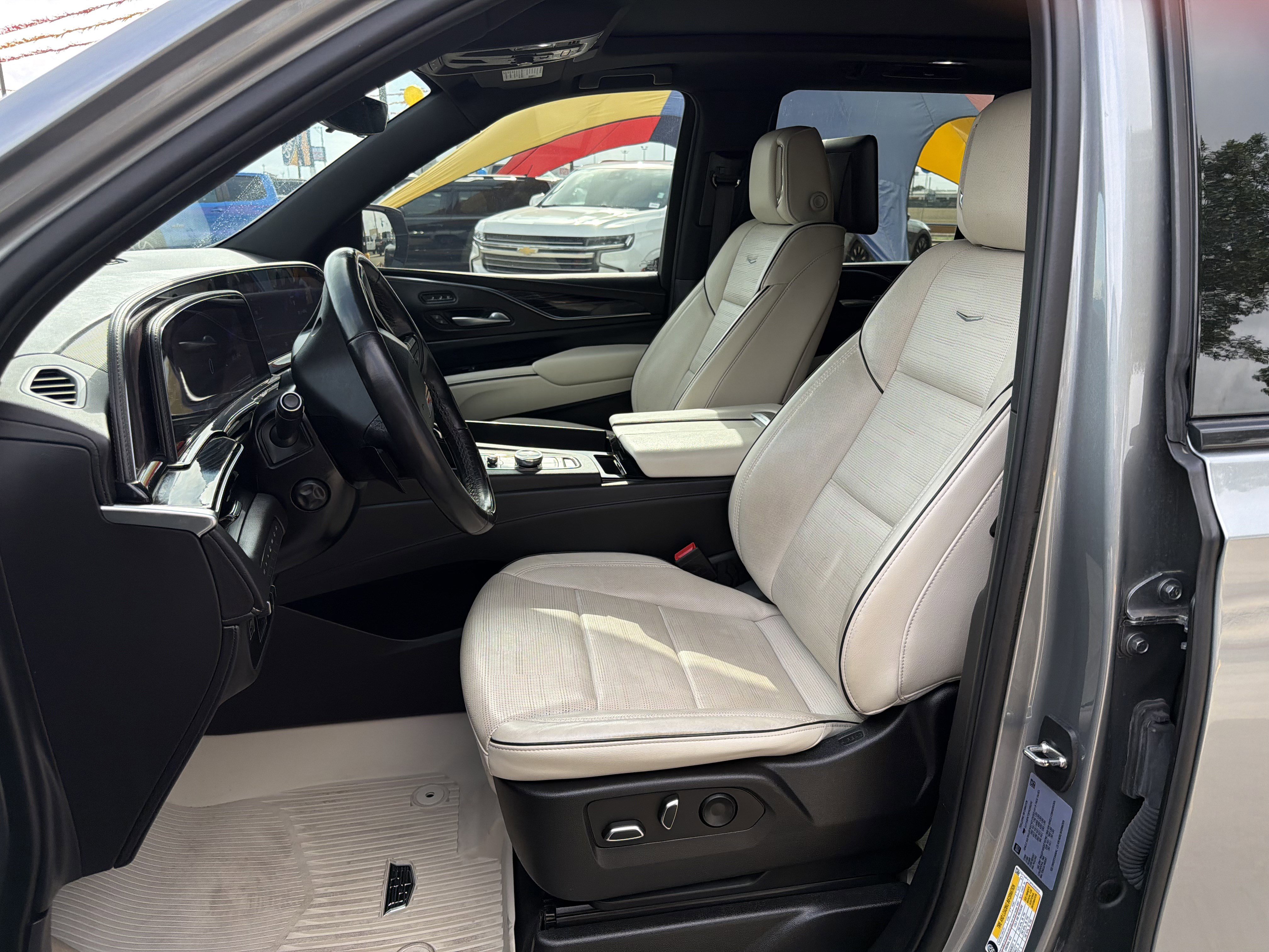 Used 2023 Cadillac Escalade Sport w/ Touring Package AWD/4WD image 19