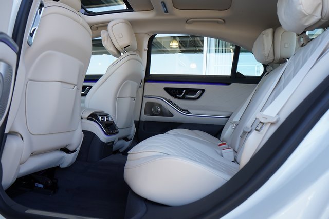 New 2025 Mercedes-Benz S 580 4MATIC Sedan image 31