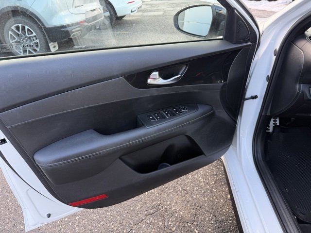 Used 2023 Kia Forte GT-Line w/ GT-Line Technology Package image 17