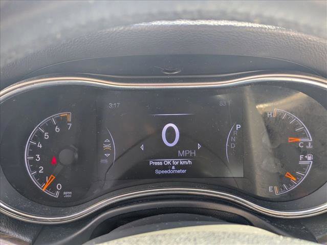 Used 2018 Jeep Grand Cherokee Laredo image 10