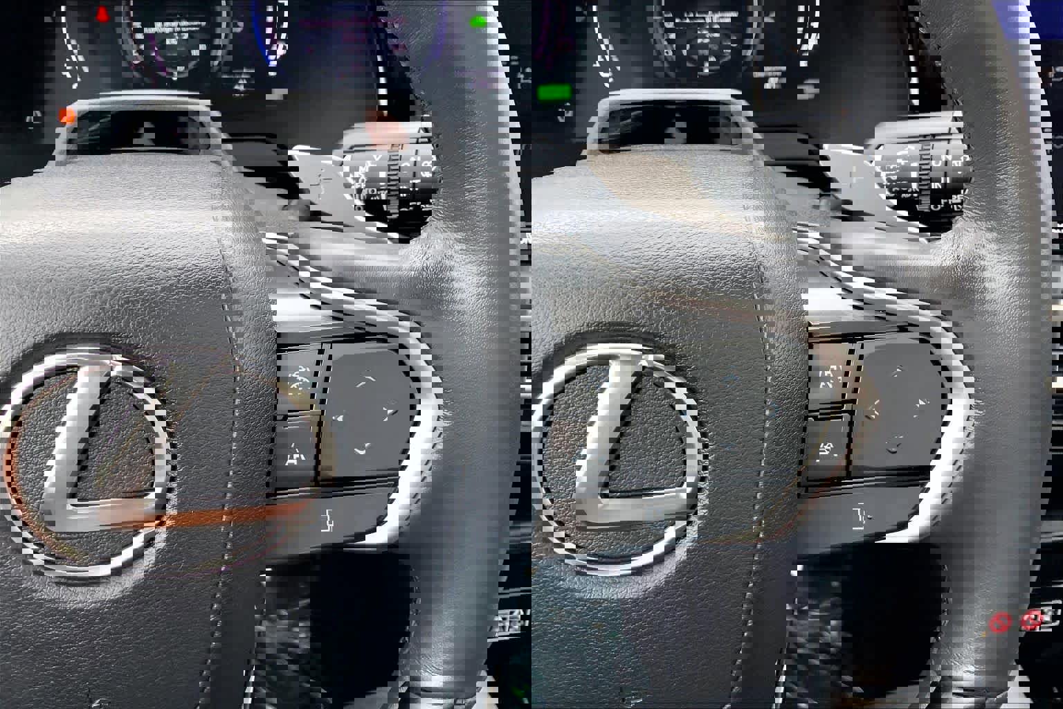 Used 2024 Lexus RX 350 w/ Convenience Package image 25