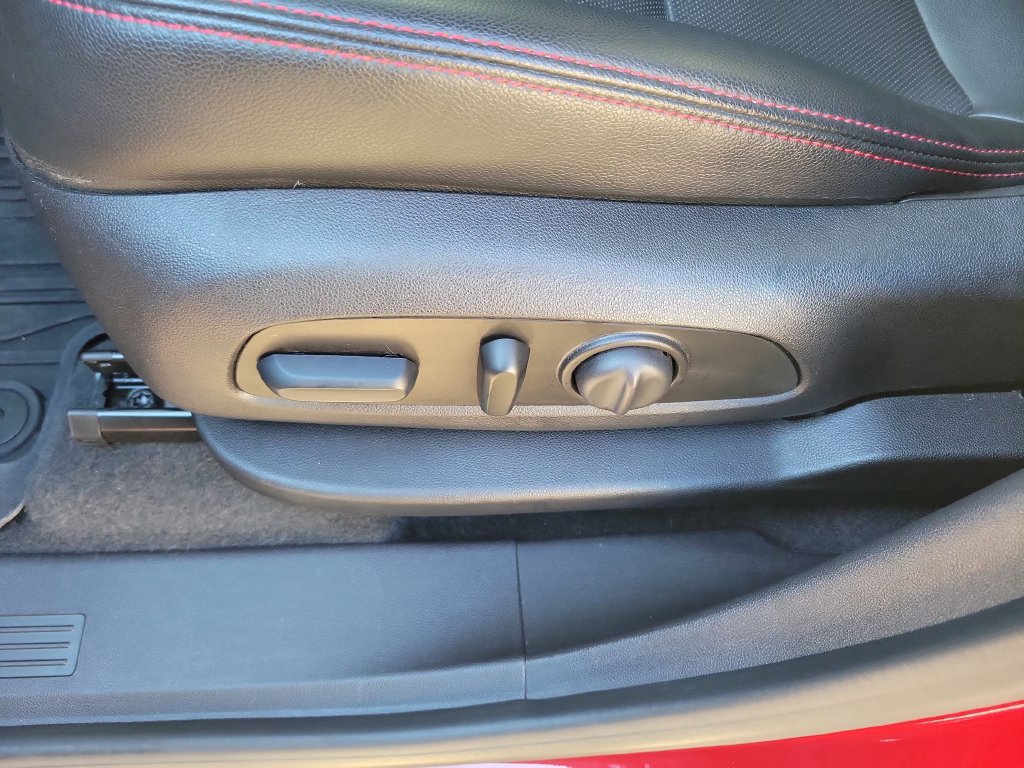 Used 2024 Chevrolet Equinox RS w/ RS Leather Package FWD image 26