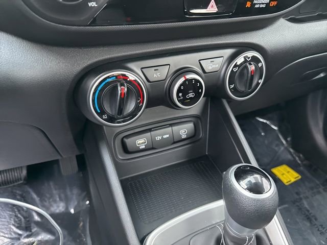 Used 2026 Hyundai Venue SE image 23