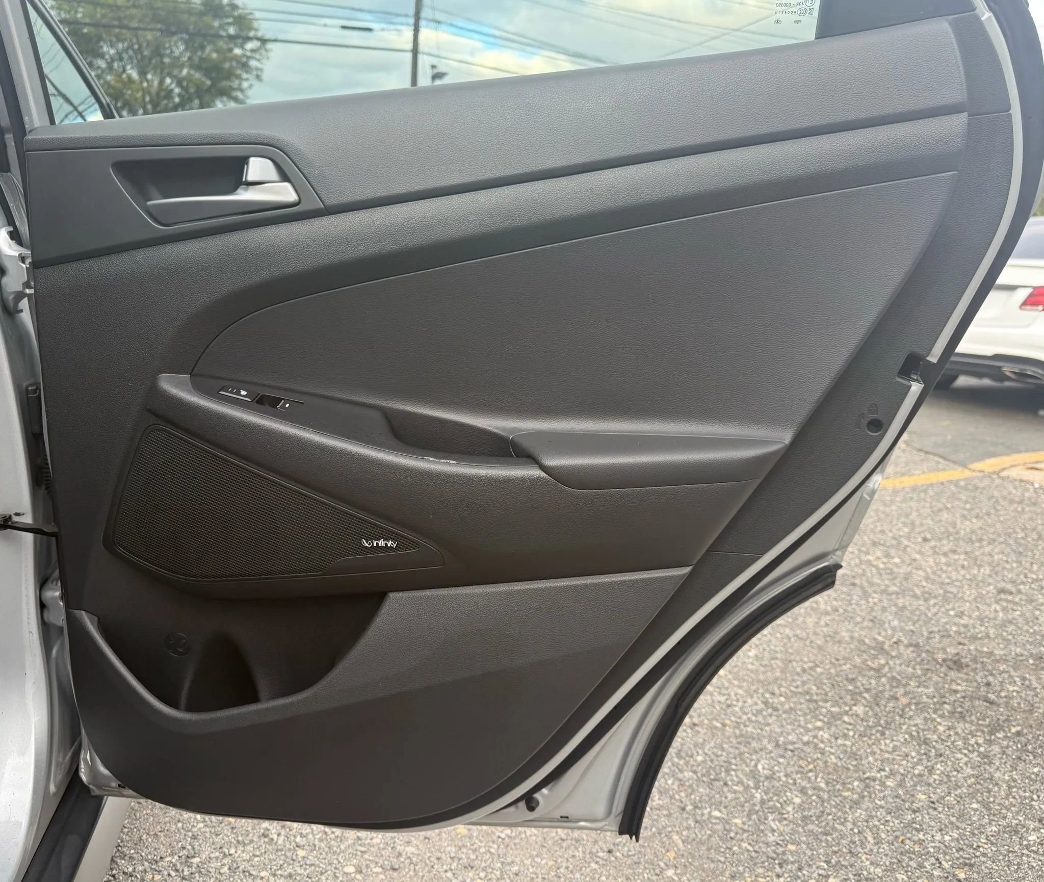 Used 2017 Hyundai Tucson Limited w/ Limited Ultimate Package 03 image 11